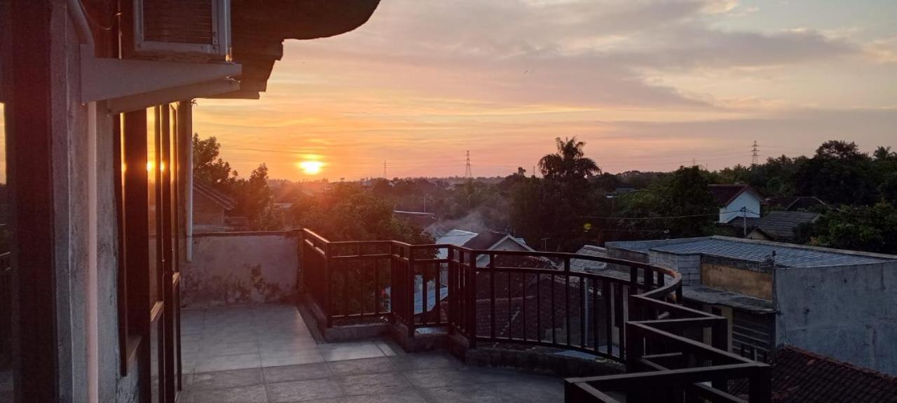 Feelhome Stay Midang Exterior foto
